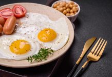 “Da li smem da doručkujem jaja svaki dan?” Evo šta na to kaže kardiolog, a šta onkolog