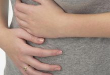 Zašto žene starije od 50 godina često imaju naduvene stomake: Ginekolozi govore – evo šta treba da znate