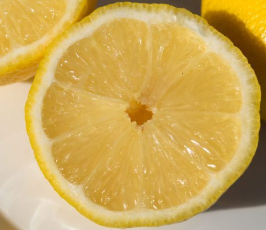 Pijte Ovo Svako Jutro Za Čistu Jetru I Lice Bez Bora I Podočnjaka