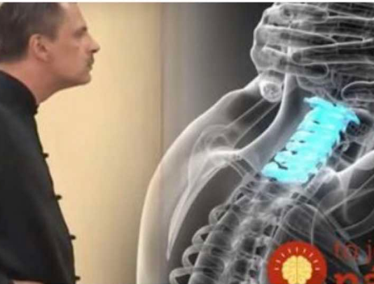 Doktor je pokazao jednostavnu vježbu koja će vratne pršljenove vratiti na svoje mjesto: UKLONIT ĆE I BOL I UMOR!