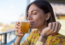 OVAJ NAPITAK JE UBJEDLJIVO NAJBOLJI ZA ZDRAVLJE CRIJEVA: Pomaže kod brojnih problema, a jedna stvar ga čini tako moćnim!