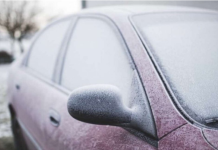 Poprskajte 2 sastojka iz kuhinje uveče po šoferšajbni i ujutro neće biti zaleđena: Trik zlata vrijedan