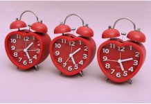 Šta znači kada na svom satu vidite 17:17, 22:22 ili 12:12: Dvostruki brojevi znače da vas čeka nešto veliko – saznajte šta je to!