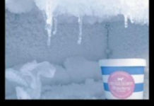 AKO VAM SE LED NAKUPLJA U ZAMRZIVAČU, SAMO UBACITE OVU NAMIRNICU: Nestaće kao rukom odnešen