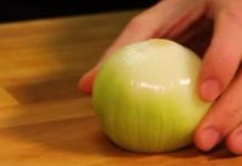 95% domaćica greši: Kako da vam se crni luk nikada ne pokvari – “Kako ovo pre nisam znala..”