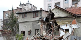 Pravila koja spašavaju živu glavu i koja MORATE ZNATI: EVO ŠTA DA URADITE U SLUČAJU ZEMLJOTRESA