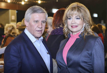 Pogled zbog kog kuća vredi čitavo bogatstvo: Suzana Mančić i Simeon Ocomokos otvorili vrata svog doma u Grčkoj! – Zavirite u njihov RAJ