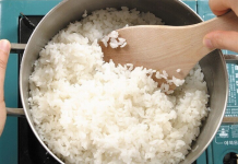 Više ne kuvam pirinač u vodi, ovo je savršeno: Jedan trik kuvara i nikada niste jeli bolji prilog – PREPORUČITE SVIMA!