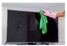 KAKO SE PRAVILNO ČISTI EKRAN TELEVIZORA: NIPOŠTO NE KORISTITE OVA SREDSTVA, MOŽETE TRAJNO DA GA UNIŠTITE