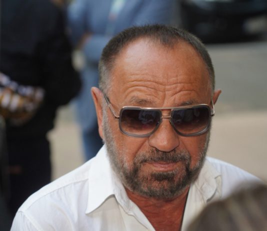 Odrastao na selu U TEŠKOJ BEDI, a danas živi u mermeru i staklu – Ovo je rodna kuća MILETA KITIĆA