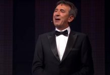 NISTE IMALI POJMA! – Rođeni brat Žike Jakšića je poznati pevač: OVU njegovu pesmu baš svi znate (FOTO)