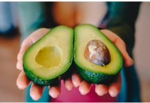 AVOKADO – znate li kako se koristi? Donosimo četiri ideje koje su od velike pomoći