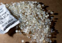 Znate li čemu služe kesice koje dobijete u kutiji s obućom? NISMO NI SVJESNI KAKVU SVRHU IMAJU