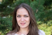 Čistila sam kuću i pronašla fasciklu koja mi je promenila život iz korena: Tajna koju su muž i svekrva 3 godine skrivali me je razorila