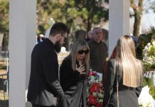 Suzana Jovanović ponovo zavijena u crno!!!TUZI NIKAD KRAJA….