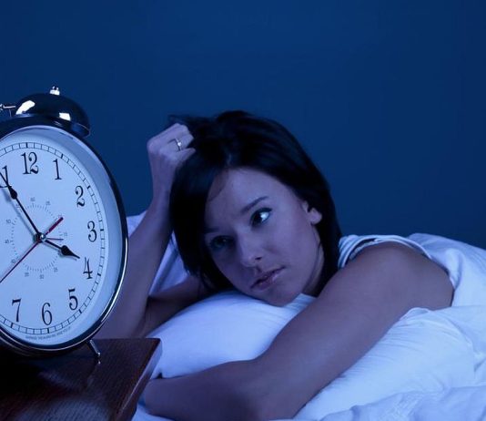 Znate li što znači kada se probudite između 3 i 5 ujutro: OVO vam tijelo pokušava reći!