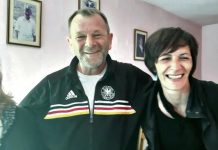 SRBIN RADIŠA ŽIVI SA DVE ŽENE – Komšije ga špijuniraju iz prikrajka a POP NJEGOVU KUĆU ZAOBILAZI U ŠIROKOM LUKU