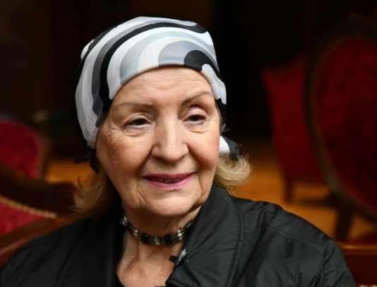 Lepa zgrnula para i para: U testamentu sve lepo stoji šta je stekla, a evo ko je naslednik (FOTO)