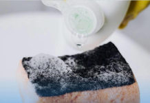 Nikada ne bacajte stari sunđer: Kada vidite čemu služi čuvat ćete ga kao oči u glavi