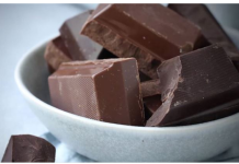 SRPKINJA KUPILA ČOKOLADU, A NIJE OČEKIVALA DA ĆE OVO NAĆI U OMOTU: Odmah fotografisala i objavila, a komentari pljušte! (FOTO)