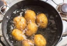 NE BACAJTE VODU U KOJOJ SE KUHA KROMPIR, SUHO JE ZLATO ZA ZDRAVLJE: Ublažava tegobu koju ima skoro svaki čovjek