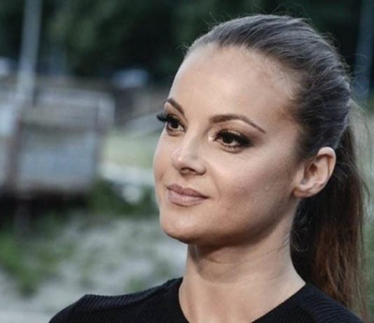 SLAVICA ĆUKTERAŠ se OVAKO borila s demonima: “IMALA SAM 20 GODINA I BILA ZDRAVA KAO DREN, A ONDA SAM ZAVRŠILA KOD NEUROPSIHIJATRA”