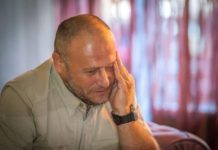 “Kada sam uradio DNK test, shvatio sam zašto me je majka mrzela i ostavila”: Rodila ga je sa 14 godina, a onda nestala bez traga