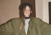 Prepoznajete li djevojčicu sa fotografije? Danas je jedna od najvećih muzičkih zvijezda regije