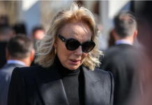 Prvo oglašavanje Lepe Brene nakon Suzanine izjave da je nije nijednom posjetila poslije sahrane Saše Popovića