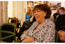 Mnogi su se iznenadili: Otkud SEKA SABLIĆ u zagrljaju poznatog pevača? – Osmesi im krase lica i govore sve