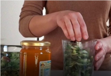 RECEPT KOJI SVAKA ŽENA TREBA DA ZNA: Uklanja Sve Neugodne Mirise, Smanjuje Sekret, Koristi Se Za Liječenje Mioma I Cisti