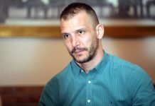 Danilo Ikodinović i danas tvrdi za 1. suprugu da je prelepa, a tek da vidite kakvu ćerku mu je podarila: Neverovatno je izazovna, otkrila šta momcima ne prašta