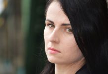 Primećivala sam da stvari nisu na svom mestu kad se vratim s posla, a muž je mislio da ludim: Kad smo otkrili ko ulazi u naš stan dok nismo tu, zaledili smo se