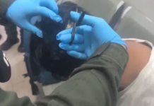 SKANDAL NA AERODROMU! Policajci primijetili muškarca sa čudnom frizurom, pa ga OŠIŠALI: Sve što se desilo poslije toga doživjeli su kao najveći šok u svojim životima (FOTO, VIDEO)