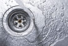 Širi vam se neugodan miris iz odvoda svaki put kada padne kiša? Evo šta trebate uraditi