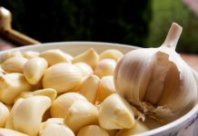 Šta se dešva sa organizmom ako redovno konzumiramo beli luk i maslinovo ulje