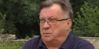 Pogledao je u ogledalo i tako shvatio: Halidu se pojavio simptom koji ukazuje na tešku bolest