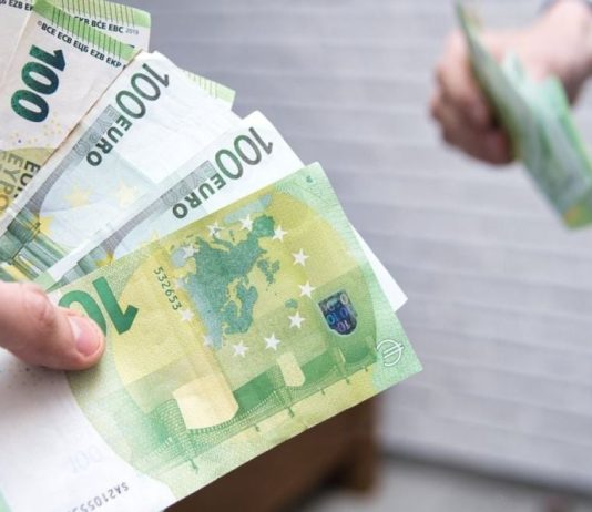 Novac stiže za 4 znaka: Evo ko će dobiti pare do 1. novembra