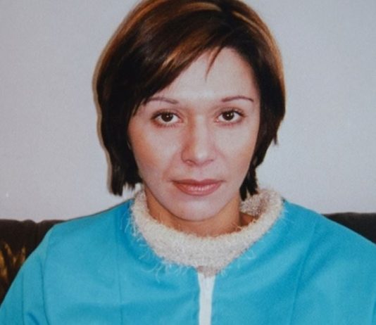 Moji roditelji su sve dali mom bratu, a meni su ostavili samo sanduk: Kad sam ga otvorila, šok