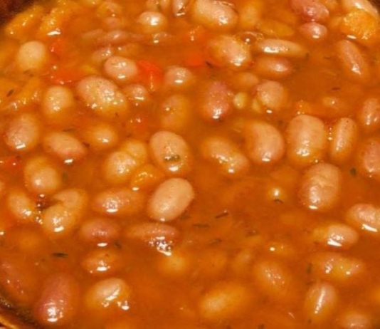 U vodi, nikako: Grah prije kuhanja bolje potopite u ovu 1 namirnicu