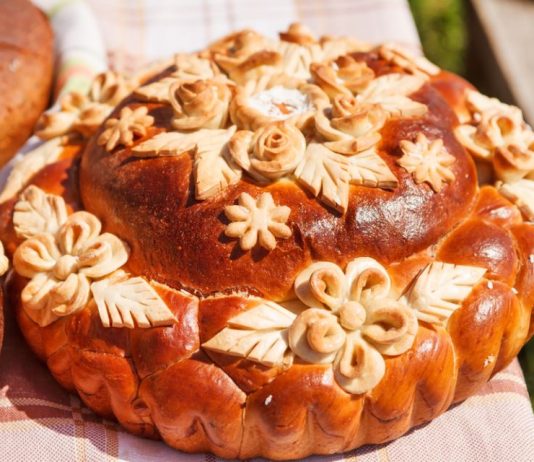 Veruje se da će vašu kuću sreća pratiti tokom cele godine ako ovaj sastojak ubacite u slavski kolač