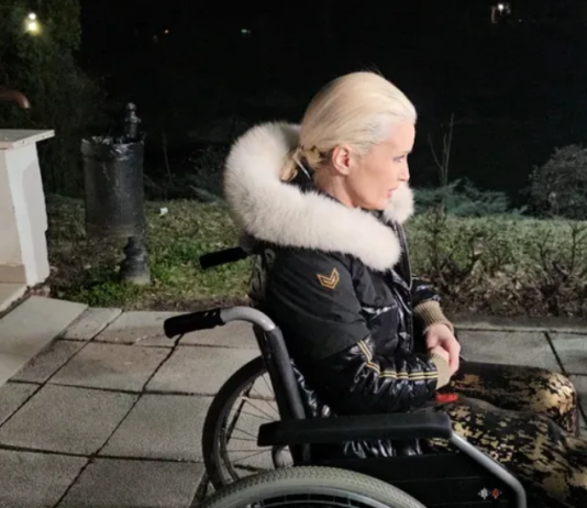 Nekada za noć uzimala 50.000 maraka, a sad podiže kredit da bi snimila pjesmu