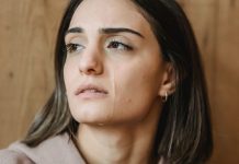 Došla je po ostatke hrane – ali ono što je vlasnik otkrio promenilo mu je život