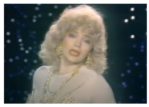 UDALA SE ZA NAJMOĆNIJEG ČOVEKA TV BEOGRAD PA IZ STRAHA DA ĆE JOJ OTETI SINA POBEGLA IZ SRBIJE: Evo kako SAD IZGLEDA