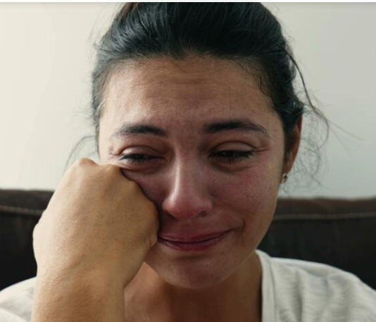 Muž je mene i decu izbacio iz kuće zbog trudne ljubavnice: Ono što ga je snašlo godinu dana kasnije pamtiće dok je živ