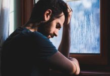 Mislio je da sam njegova prošlost, dok nisam stigla s njegovom tajnom