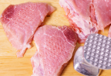 Sve vreme pogrešno pržite meso, nemojte više ovo raditi! Stari trik iskusnih kuvarica će vas raspametiti, potrebno je da uradite samo jednu stvar