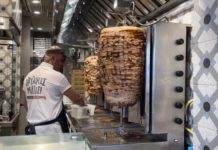 UŽAS Beograđanka kupila giros, pa u njemu pronašla OVO