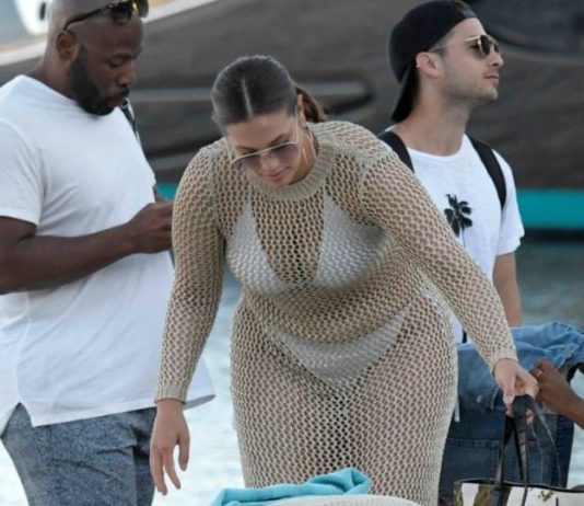 S 90 kila ima savršeno tijelo, otkrila je što sve pojede u danu: Slavnoj manekenki žene ovo ne mogu oprostiti