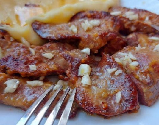 Džigericu prije prženja pospite 1 sastojkom – biće uvijek ljepša, mekša i bez gorčine